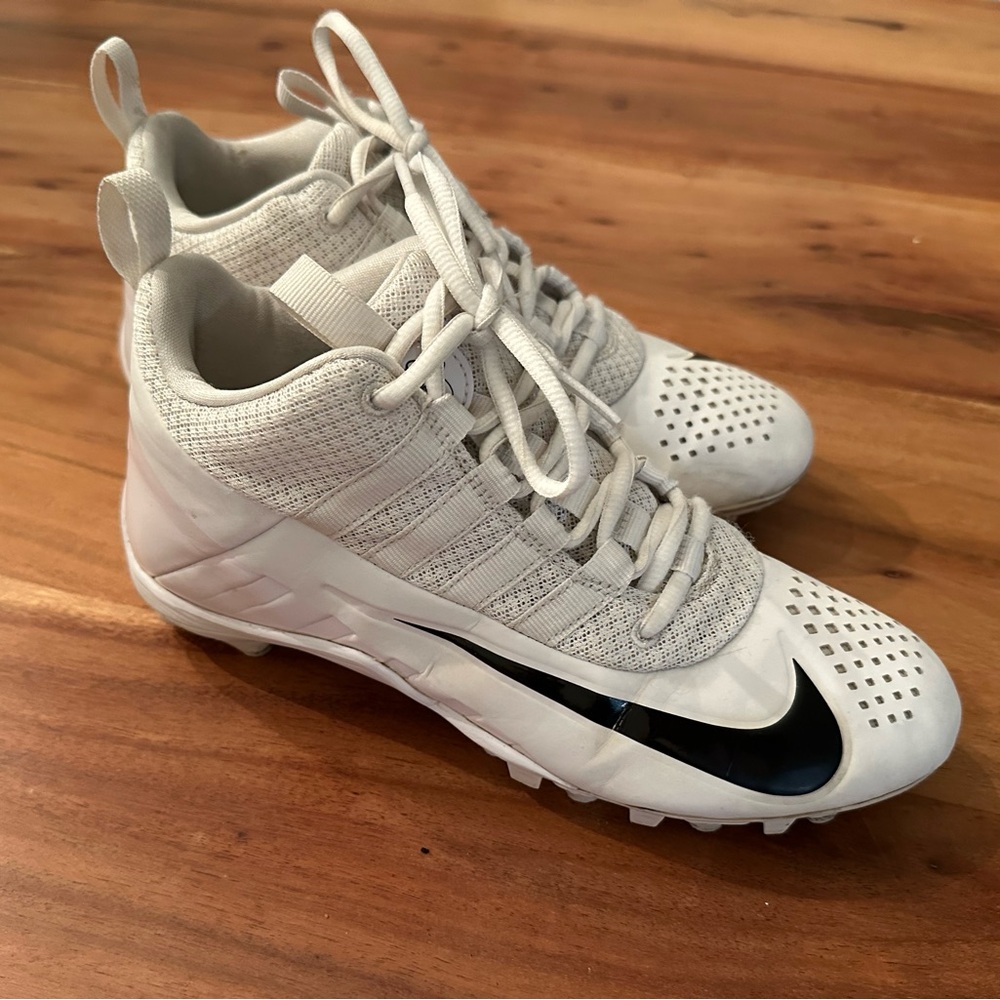 Nike  Alpha youth lacrosse cleats 6Y